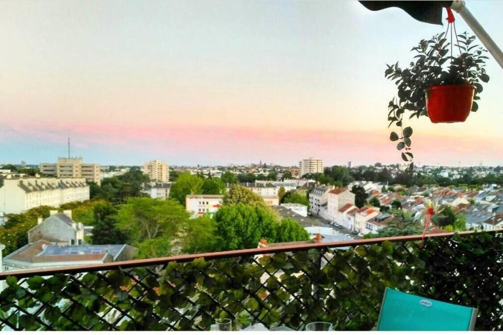 Charmant Appartement Lumineux - Dernier Etage Avec Balcon - Proche Centre-Ville Nantes Exteriér fotografie